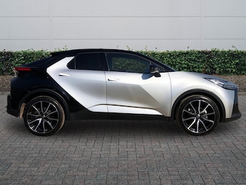 Used Toyota C-HR 2026 for sale - 78036189: Photo