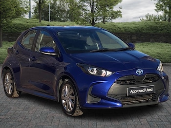 Used Toyota Yaris 2023 for sale - 76539559: Photo