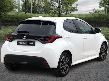 Used Toyota Yaris 2023 for sale - 75416364: Photo