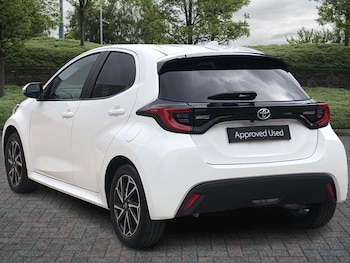 Used Toyota Yaris 2023 for sale - 75416364: Photo
