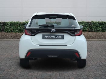 Used Toyota Yaris 2021 for sale - 79861956: Photo