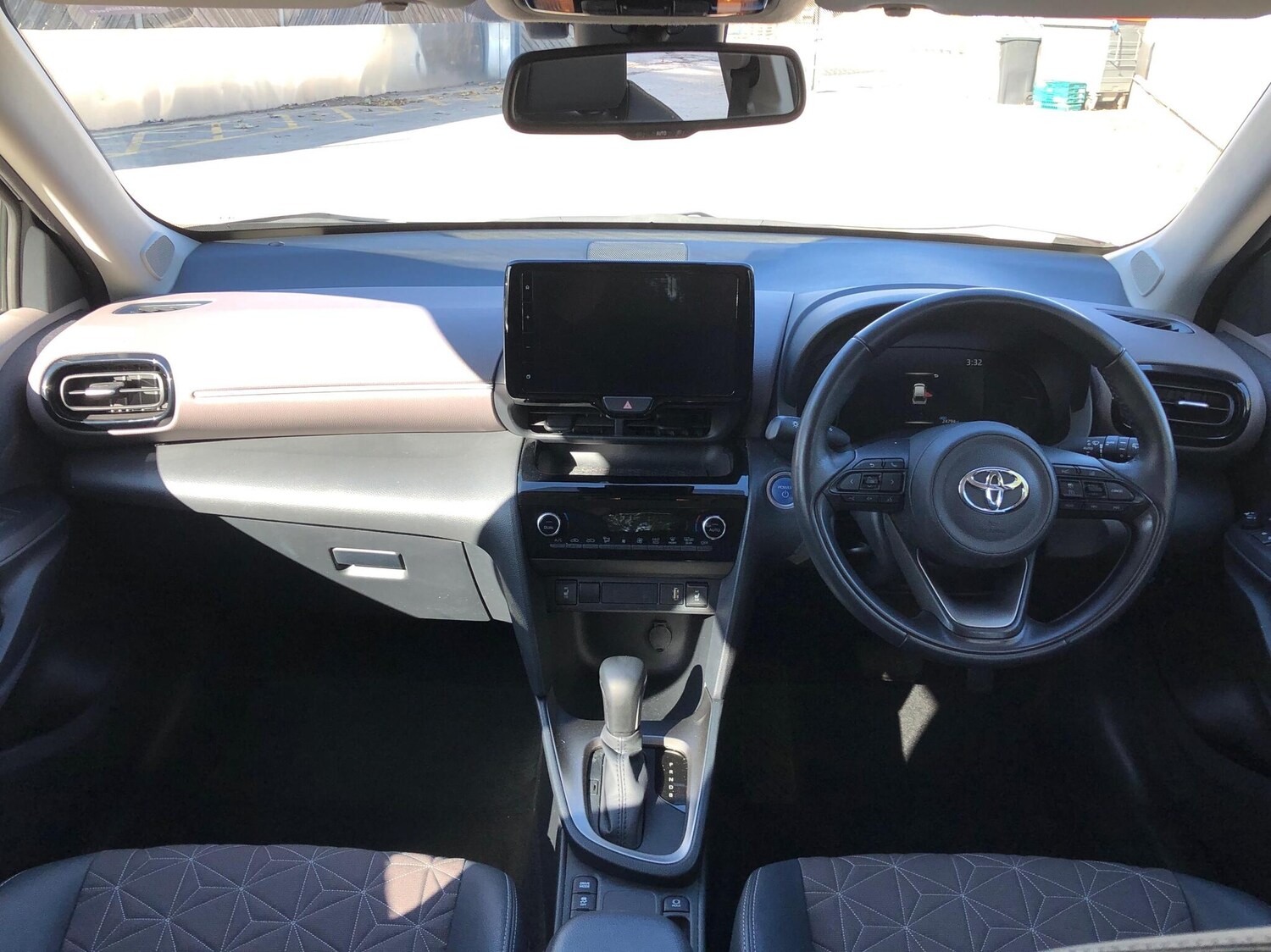 Used Toyota Yaris 2023 for sale - 76043958: Photo 10
