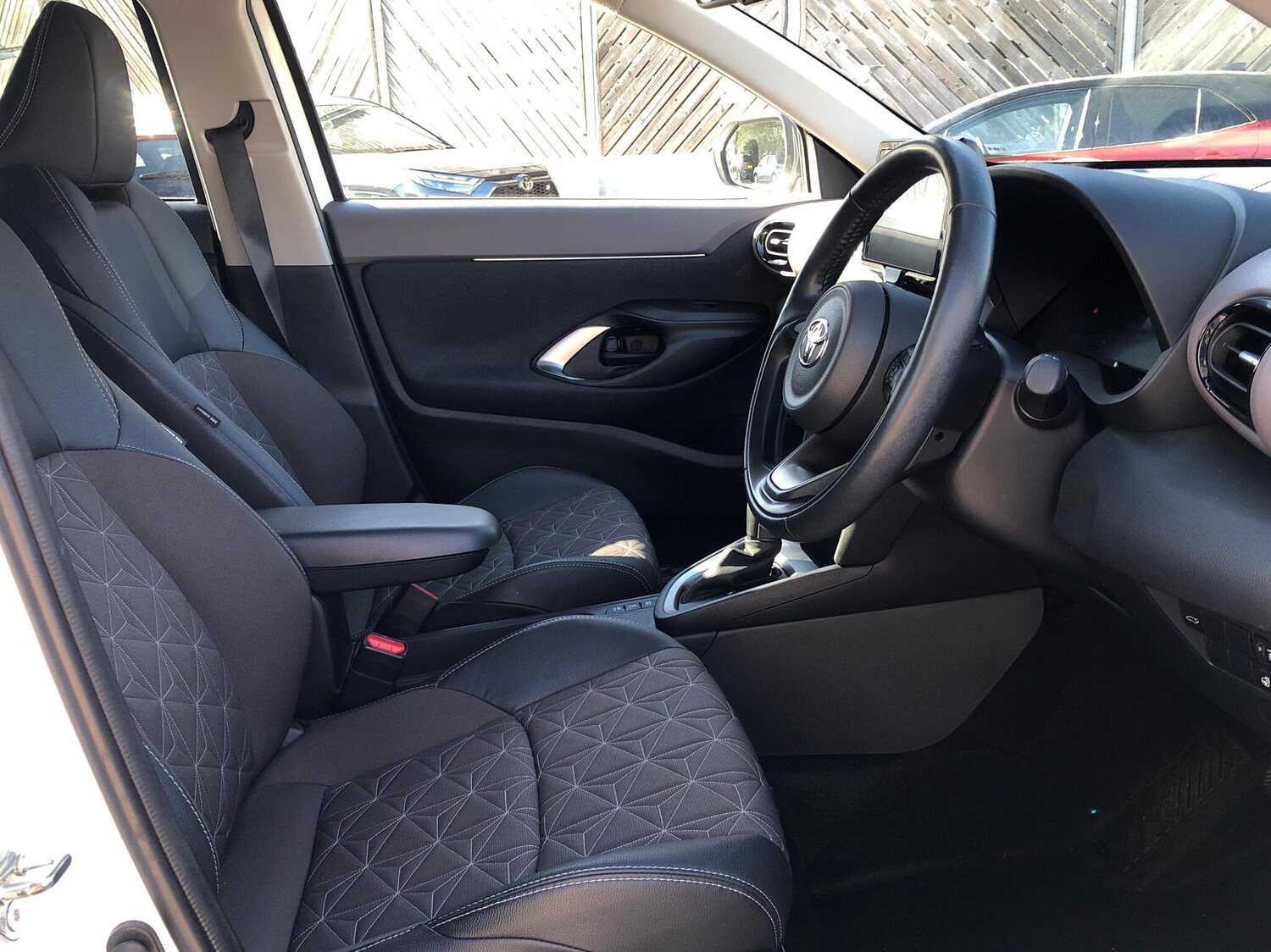 Used Toyota Yaris 2023 for sale - 76043958: Photo 16