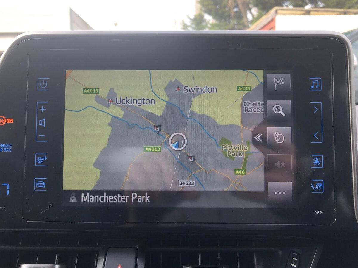 Used Toyota C-HR 2017 for sale - 78008556: Photo 12