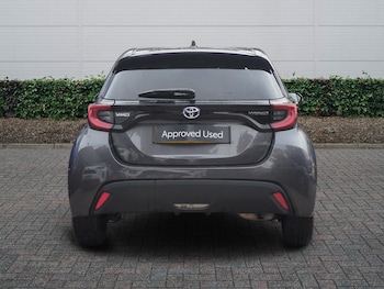 Used Toyota Yaris 2023 for sale - 79363295: Photo