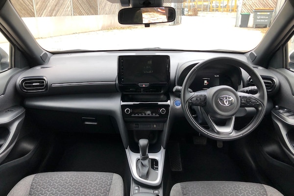 Used Toyota Yaris 2023 for sale - 76228824: Photo 11