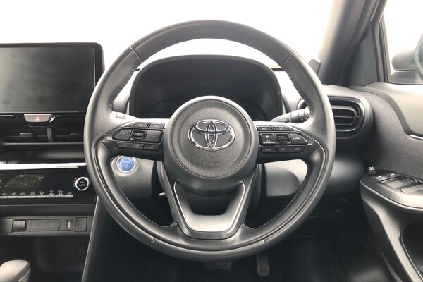 Used Toyota Yaris 2023 for sale - 76228824: Photo 12