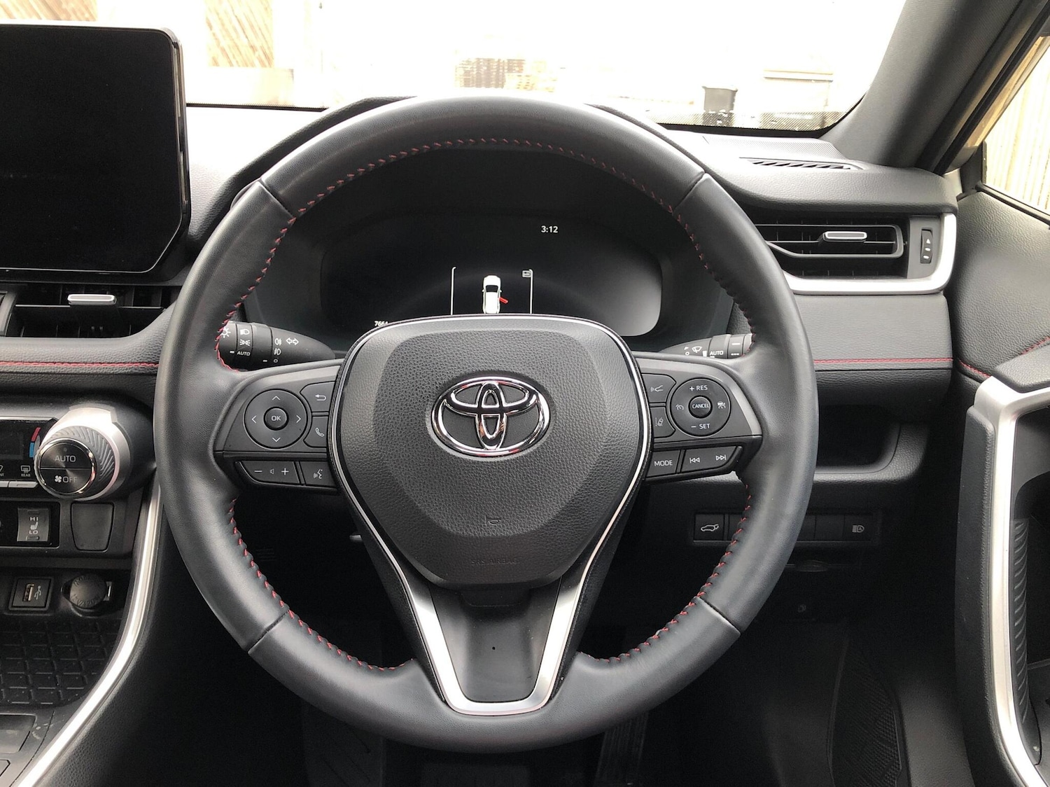 Used Toyota RAV4 2024 for sale - 76419883: Photo 7