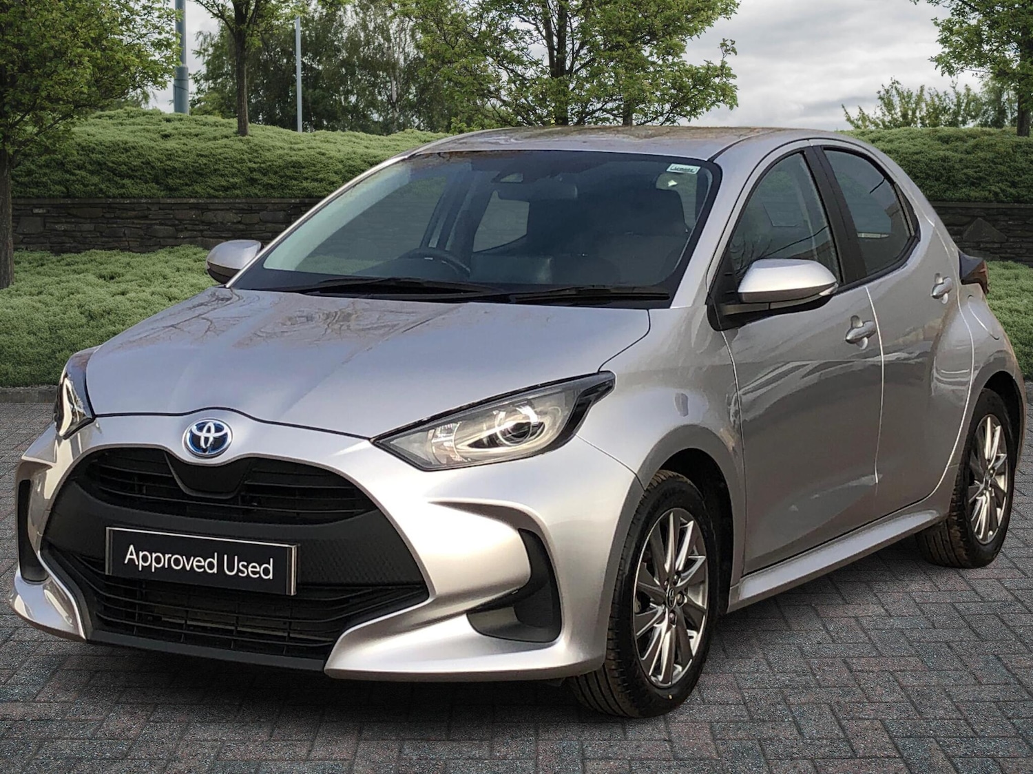 Used Toyota Yaris 2023 for sale - 76474454: Photo 2