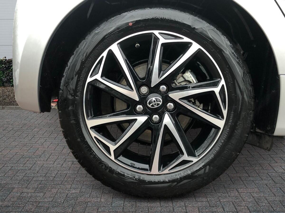 Used Toyota Yaris 2023 for sale - 76609275: Photo 6