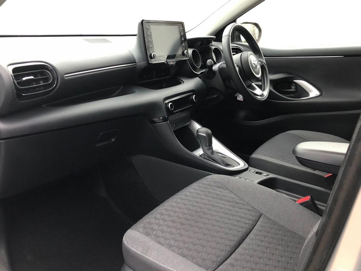 Used Toyota Yaris 2023 for sale - 76609275: Photo 7