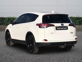 Used Toyota RAV4 2017 for sale - 77826182: Photo