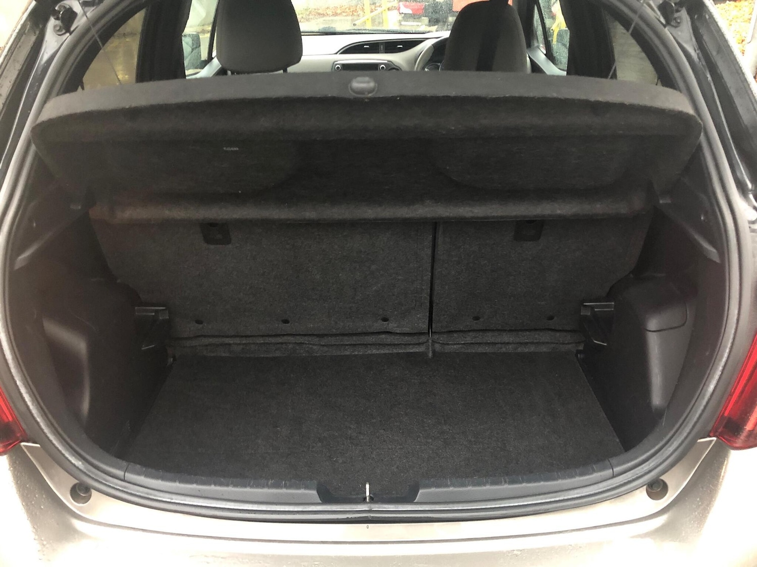 Used Toyota Yaris 2017 for sale - 76716689: Photo 9