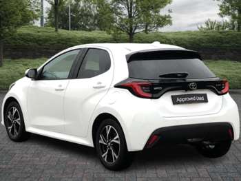Used Toyota Yaris 2024 for sale - 74058514: Photo