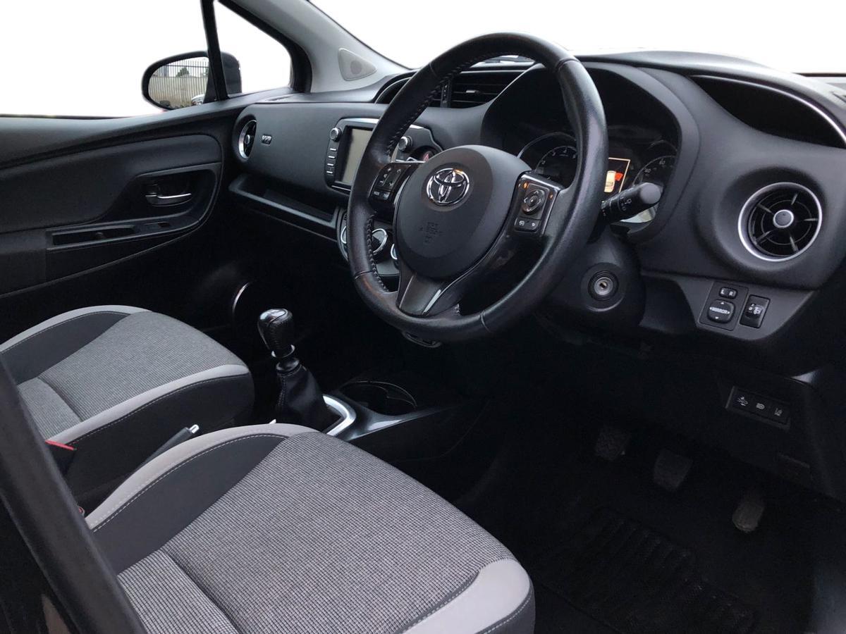 Used Toyota Yaris 2019 for sale - 76888245: Photo 12