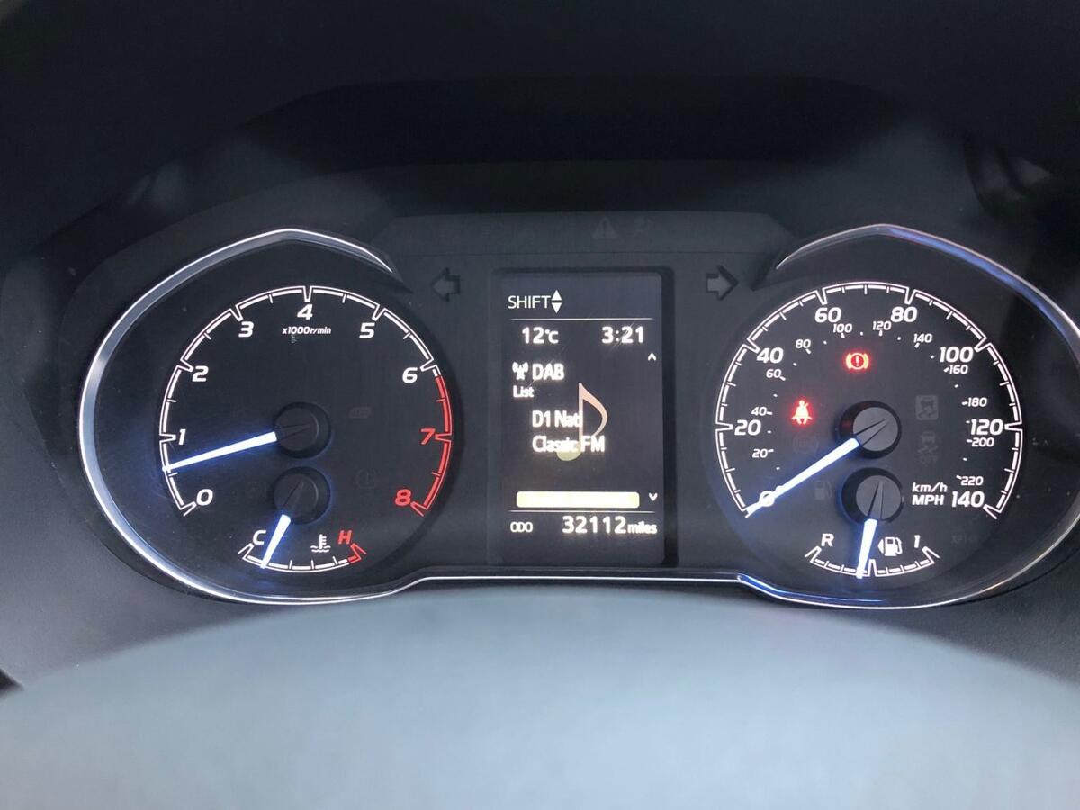 Used Toyota Yaris 2019 for sale - 76888245: Photo 18