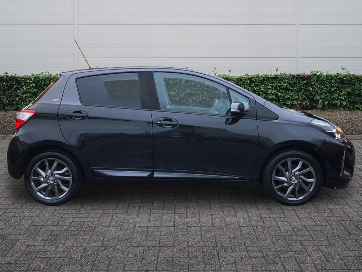 Used Toyota Yaris 2019 for sale - 76888245: Photo 5