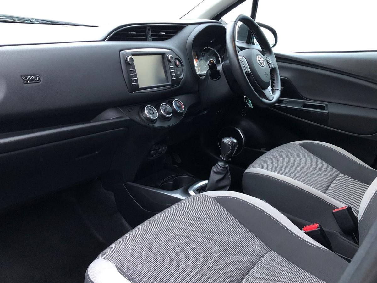 Used Toyota Yaris 2019 for sale - 76888245: Photo 7