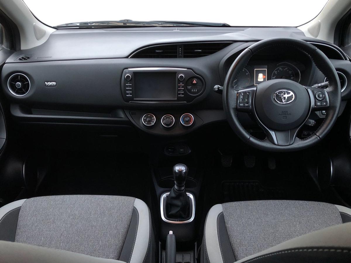 Used Toyota Yaris 2019 for sale - 76888245: Photo 8
