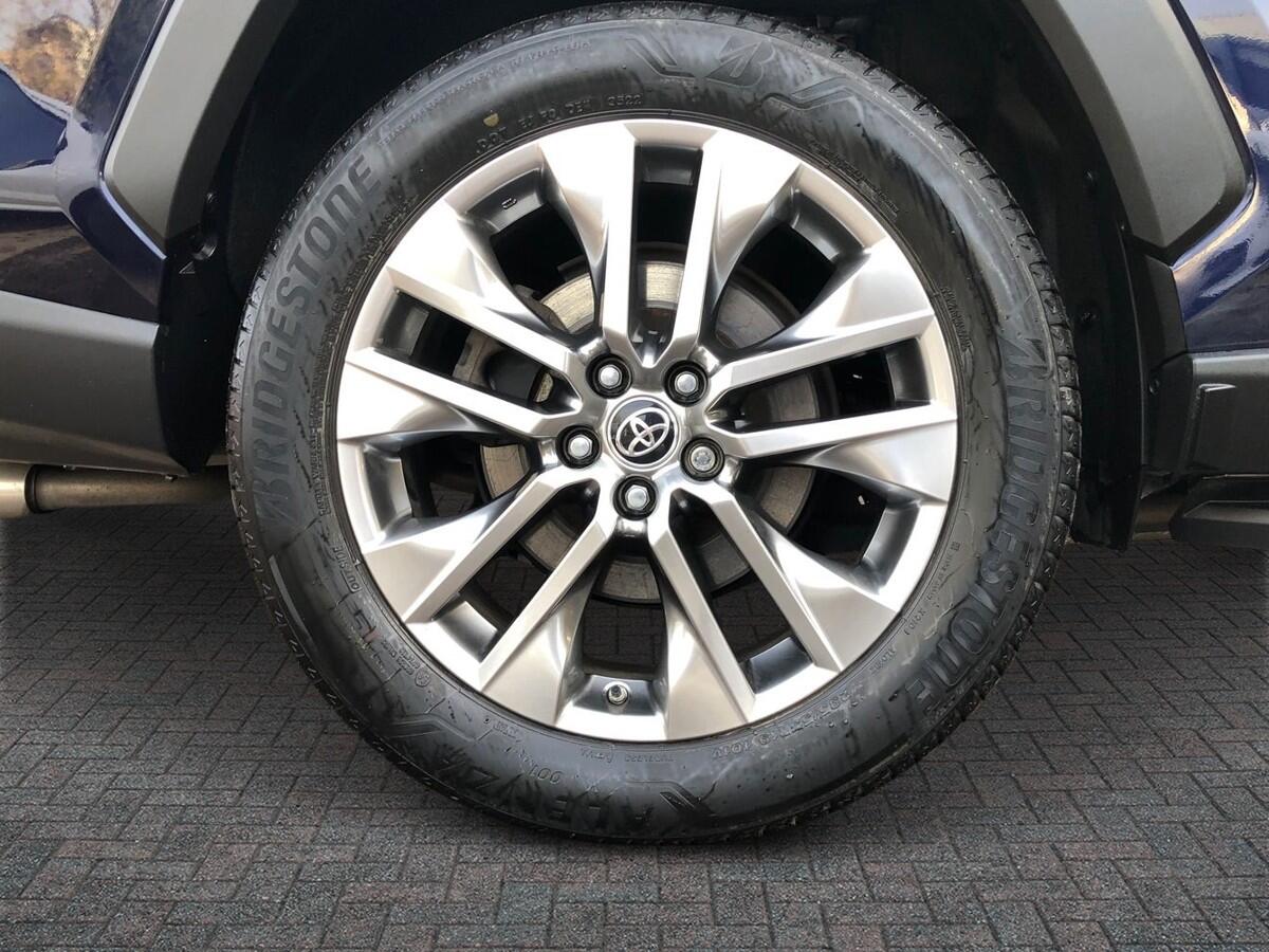 Used Toyota RAV4 2022 for sale - 76716793: Photo 6