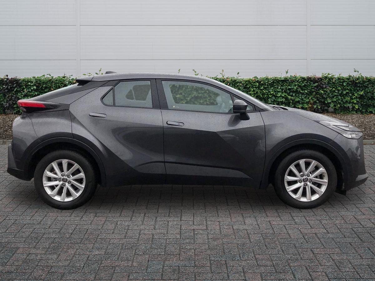 Used Toyota C-HR 2024 for sale - 77560497: Photo 4