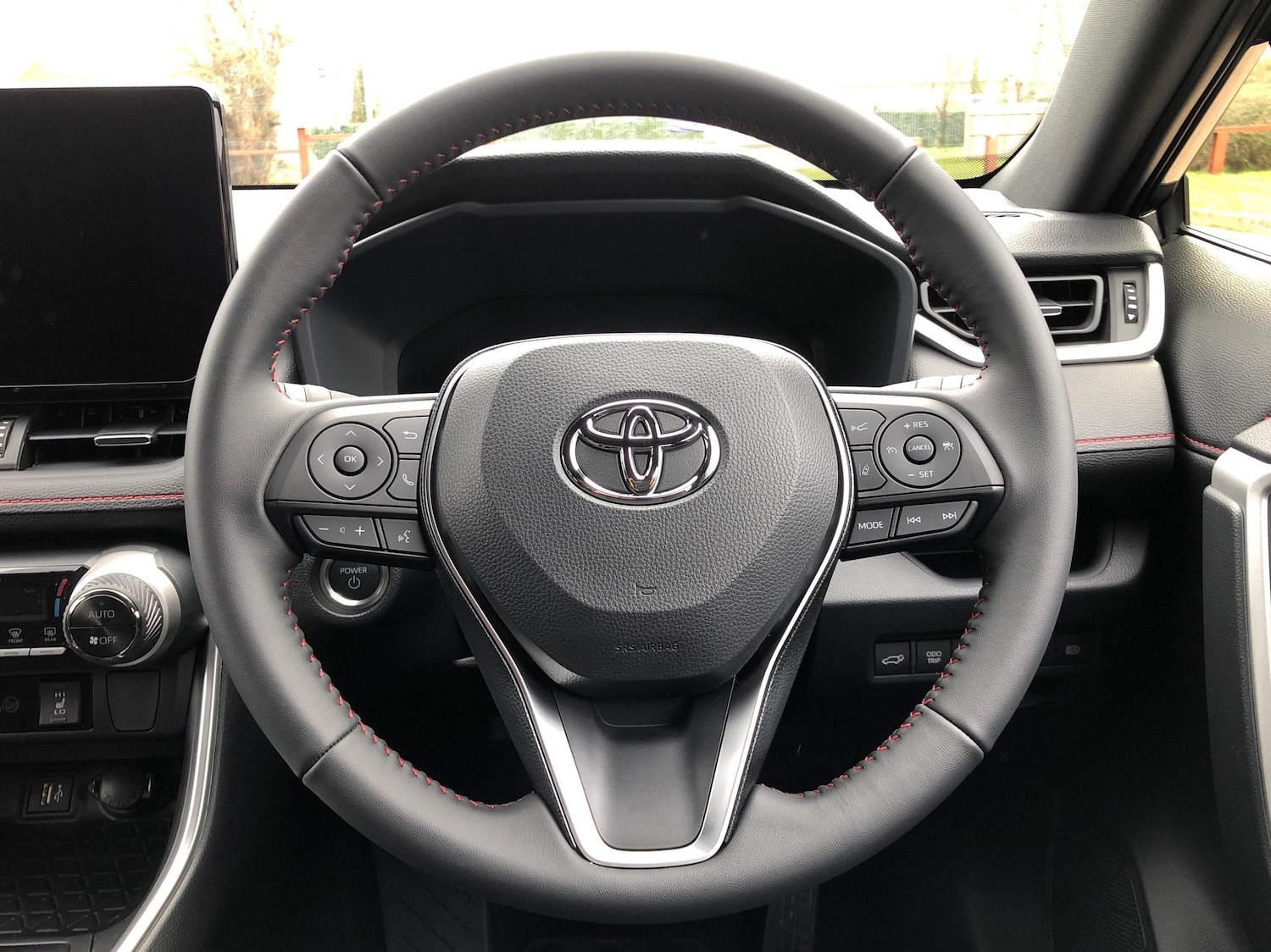 Used Toyota RAV4 2025 for sale - 76154335: Photo 8