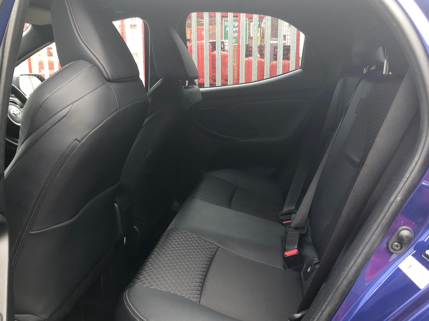 Used Toyota Yaris 2022 for sale - 76168396: Photo 14
