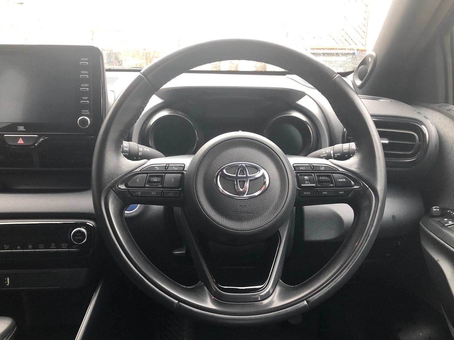 Used Toyota Yaris 2022 for sale - 76168396: Photo 8