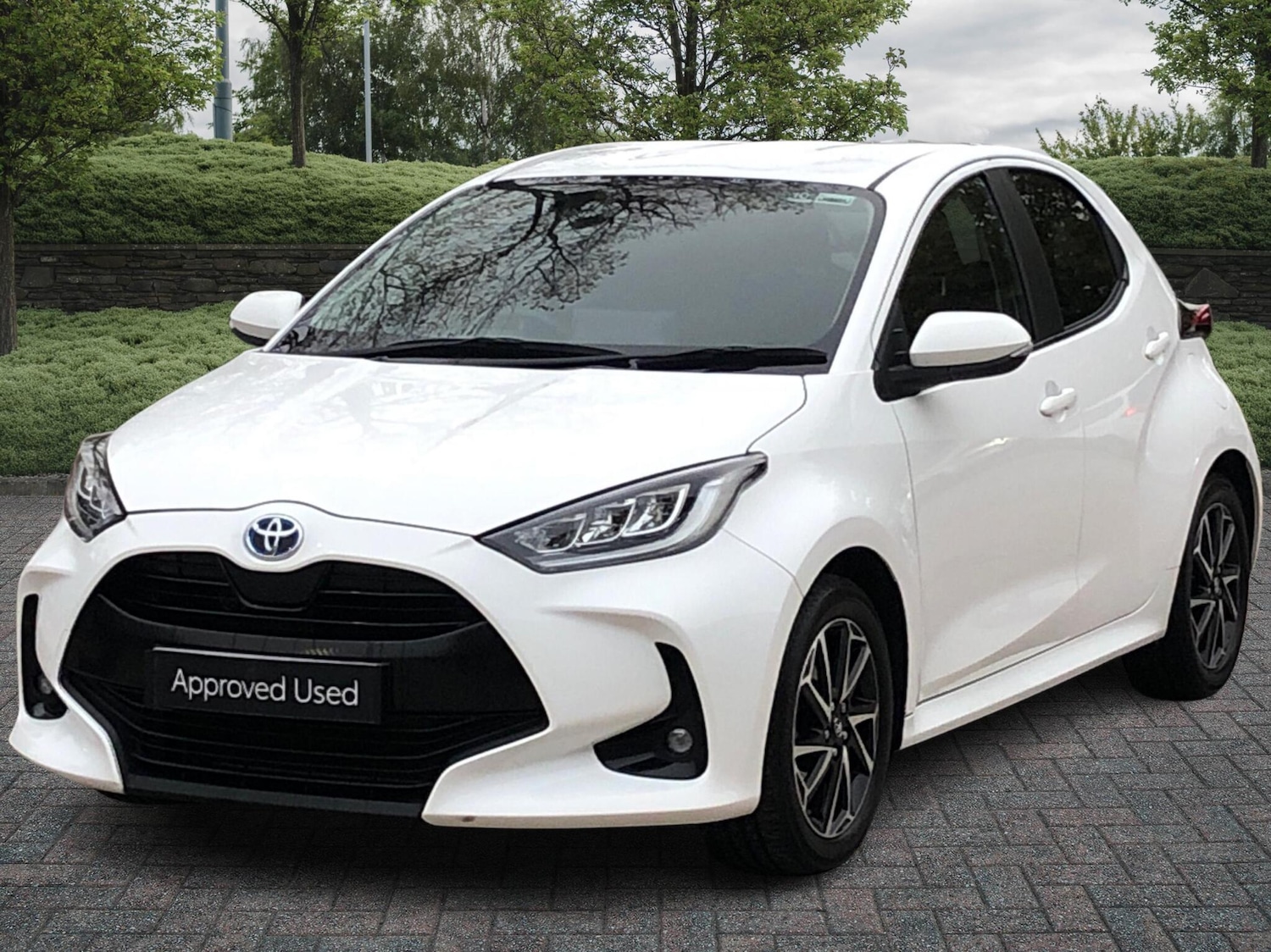Used Toyota Yaris 2023 for sale - 76474491: Photo 2