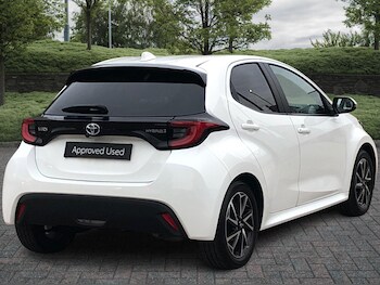 Used Toyota Yaris 2023 for sale - 76474491: Photo