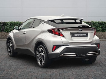 Used Toyota C-HR 2023 for sale - 76800307: Photo