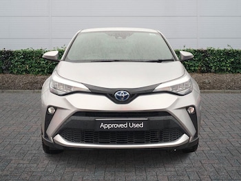 Used Toyota C-HR 2023 for sale - 76800307: Photo