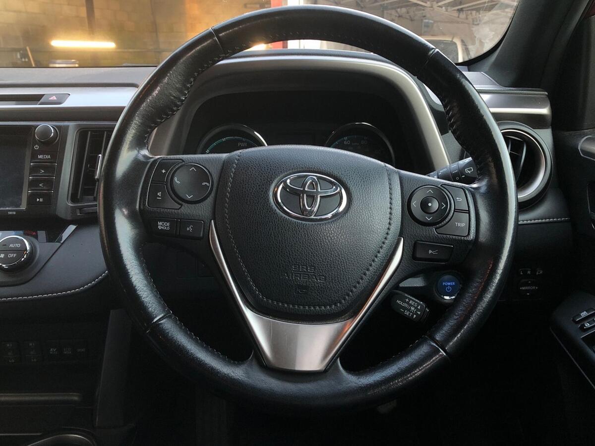 Used Toyota RAV4 2017 for sale - 76716788: Photo 18