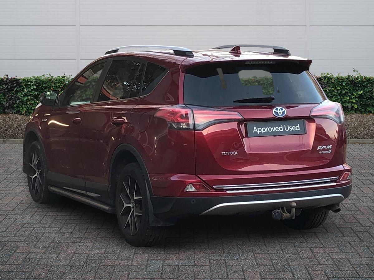 Used Toyota RAV4 2017 for sale - 76716788: Photo 2