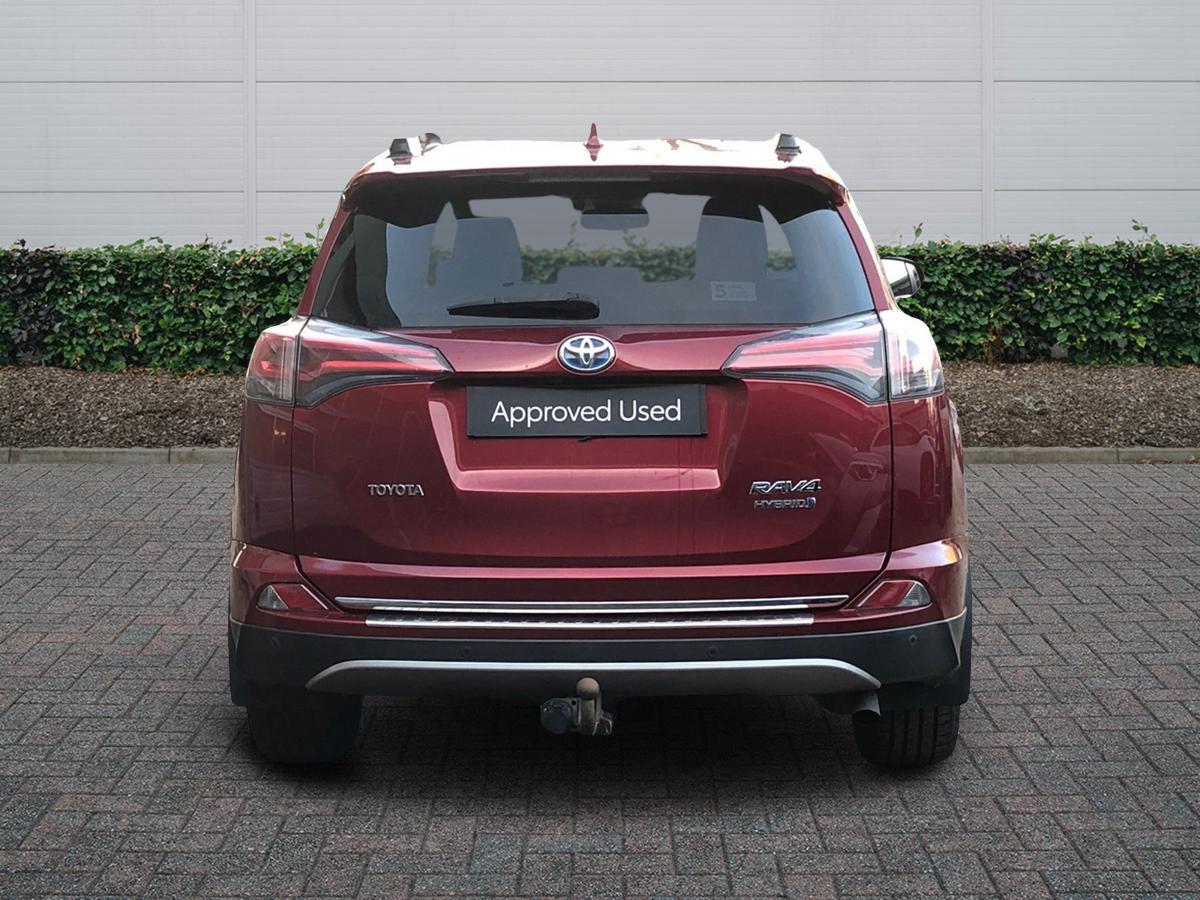 Used Toyota RAV4 2017 for sale - 76716788: Photo 4