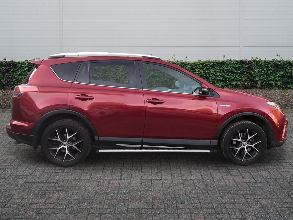 Used Toyota RAV4 2017 for sale - 76716788: Photo 5