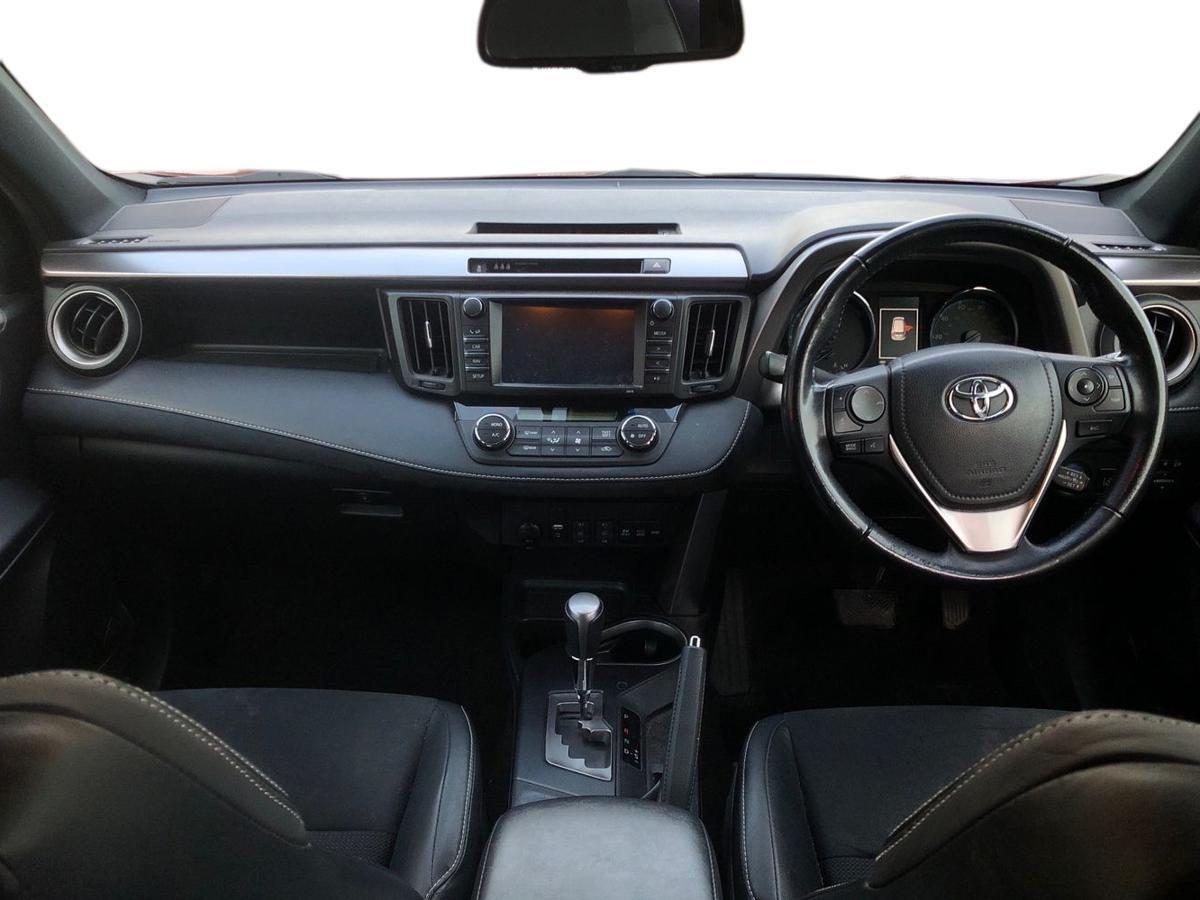 Used Toyota RAV4 2017 for sale - 76716788: Photo 8