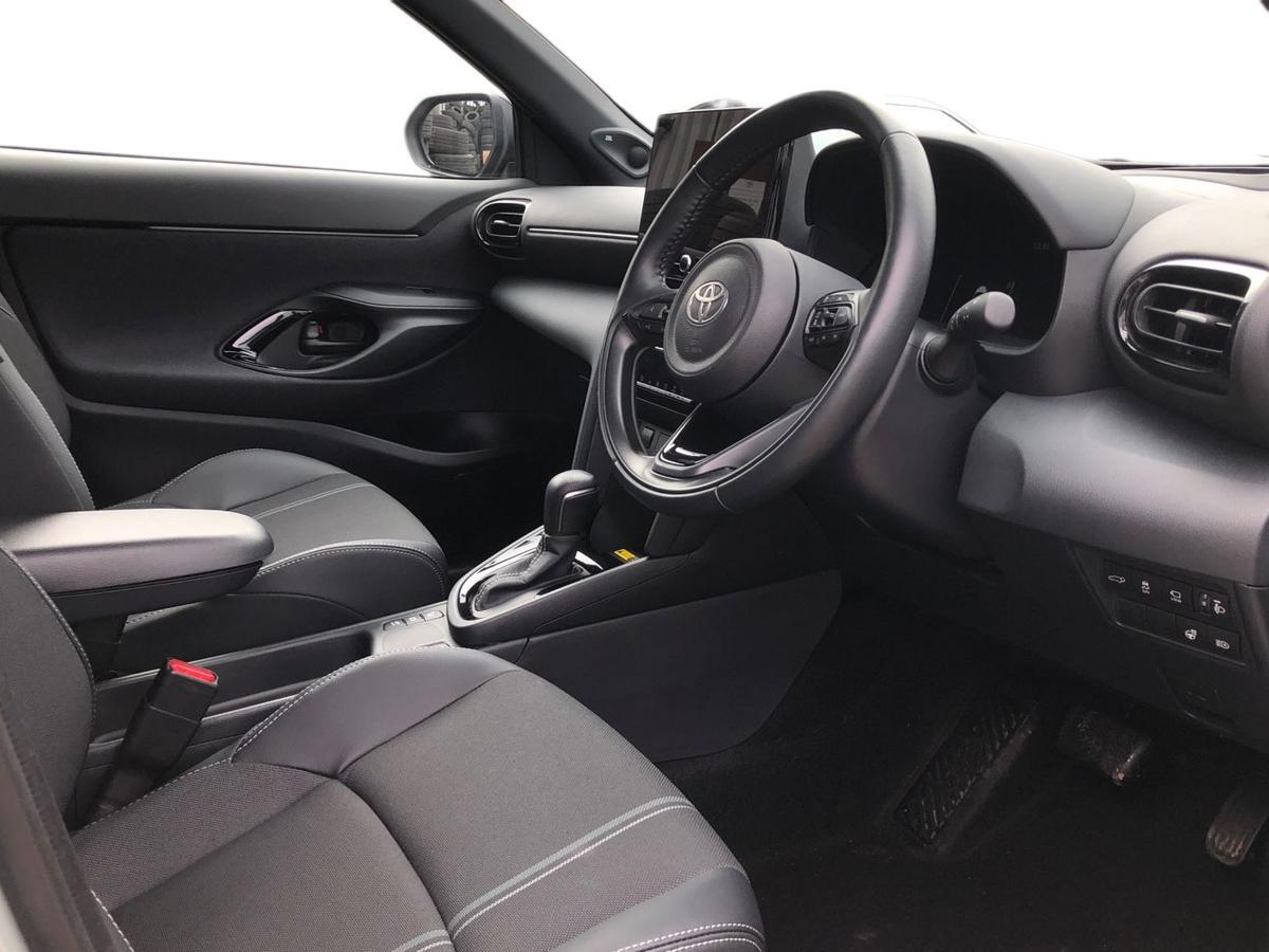 Used Toyota Yaris Cross 2024 for sale - 77926901: Photo 12