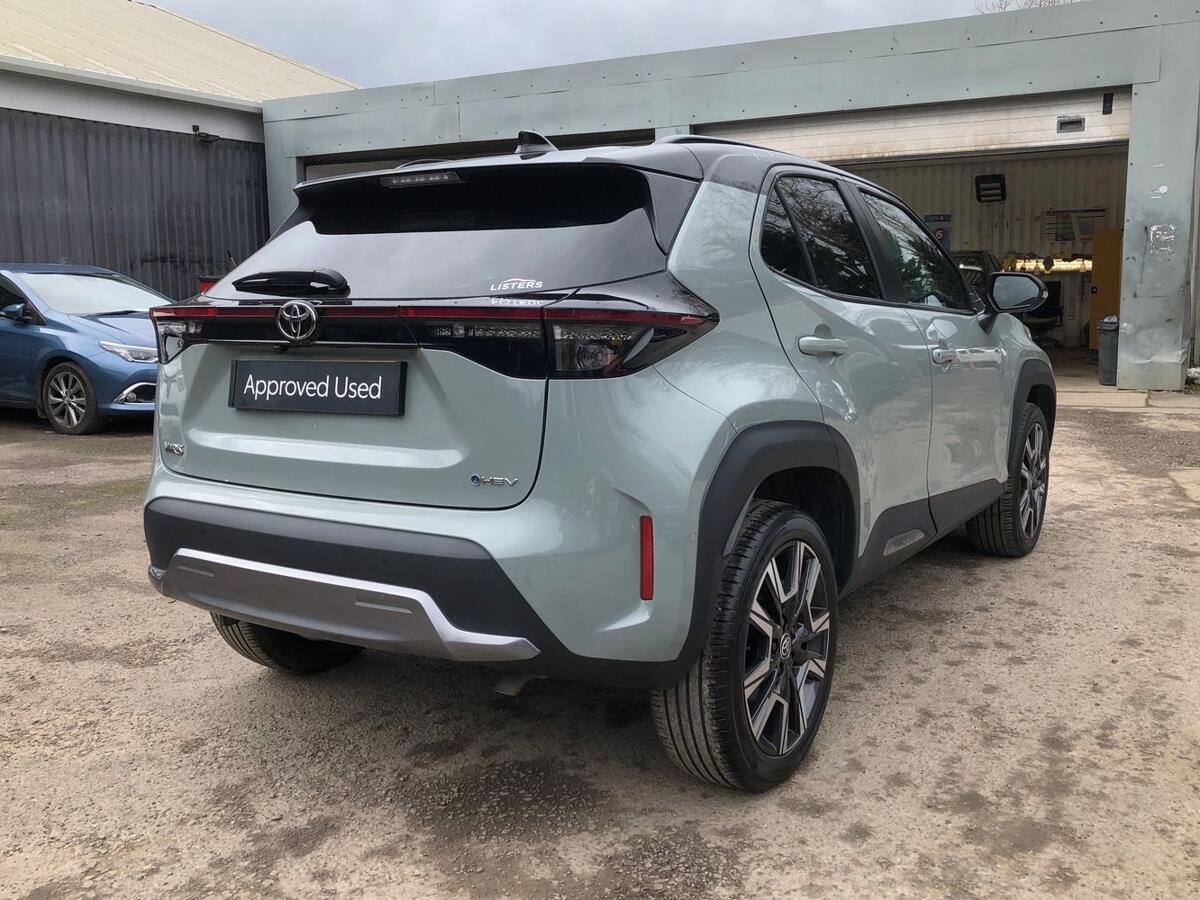 Used Toyota Yaris Cross 2024 for sale - 77926901: Photo 17