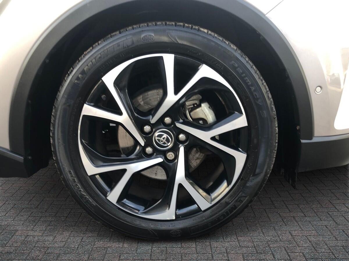 Used Toyota C-HR 2019 for sale - 77231599: Photo 8