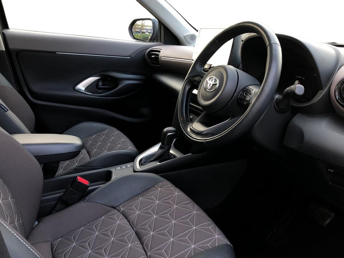 Used Toyota Yaris Cross 2023 for sale - 78059346: Photo 15