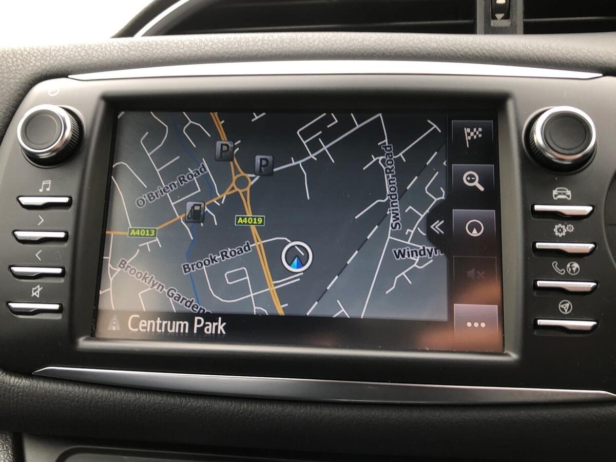 Used Toyota Yaris 2018 for sale - 78117265: Photo 12