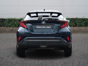 Used Toyota C-HR 2023 for sale - 77575930: Photo