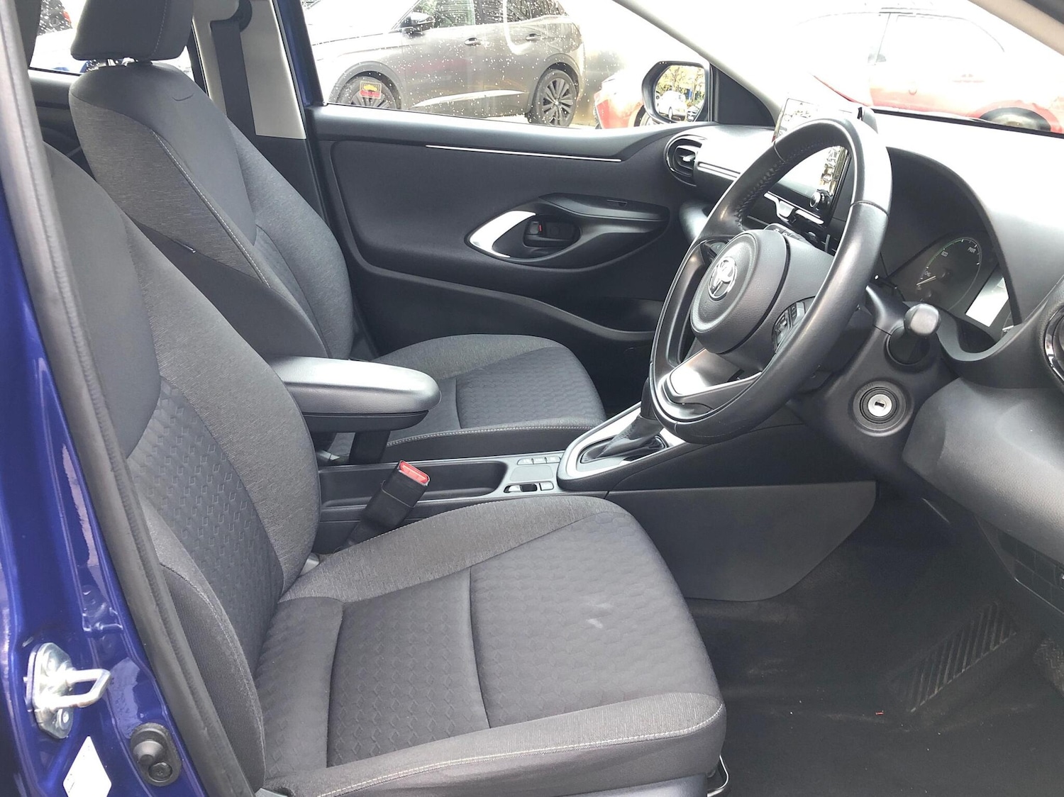 Used Toyota Yaris 2022 for sale - 76551810: Photo 11