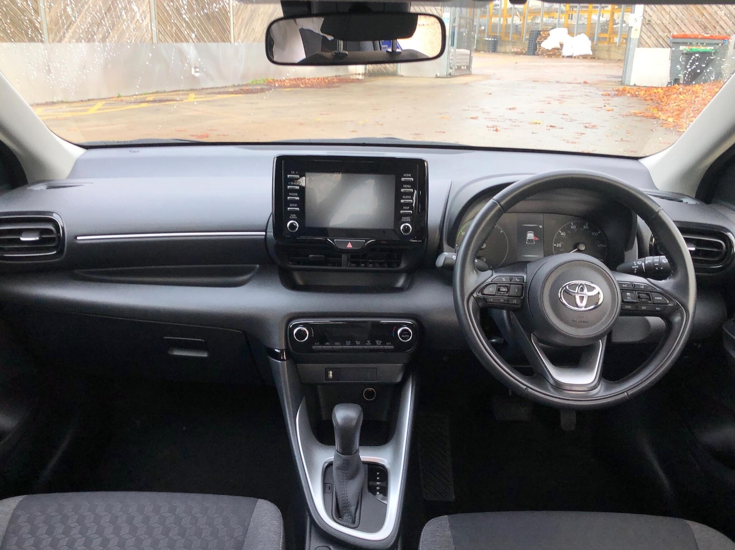 Used Toyota Yaris 2022 for sale - 76551810: Photo 5