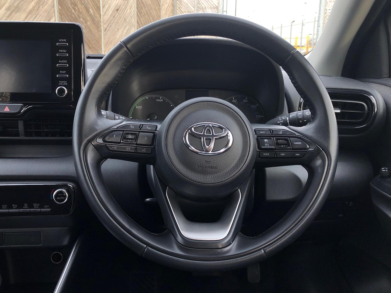 Used Toyota Yaris 2022 for sale - 76551810: Photo 6