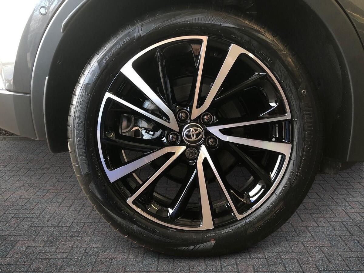 Used Toyota C-HR 2025 for sale - 77052395: Photo 6