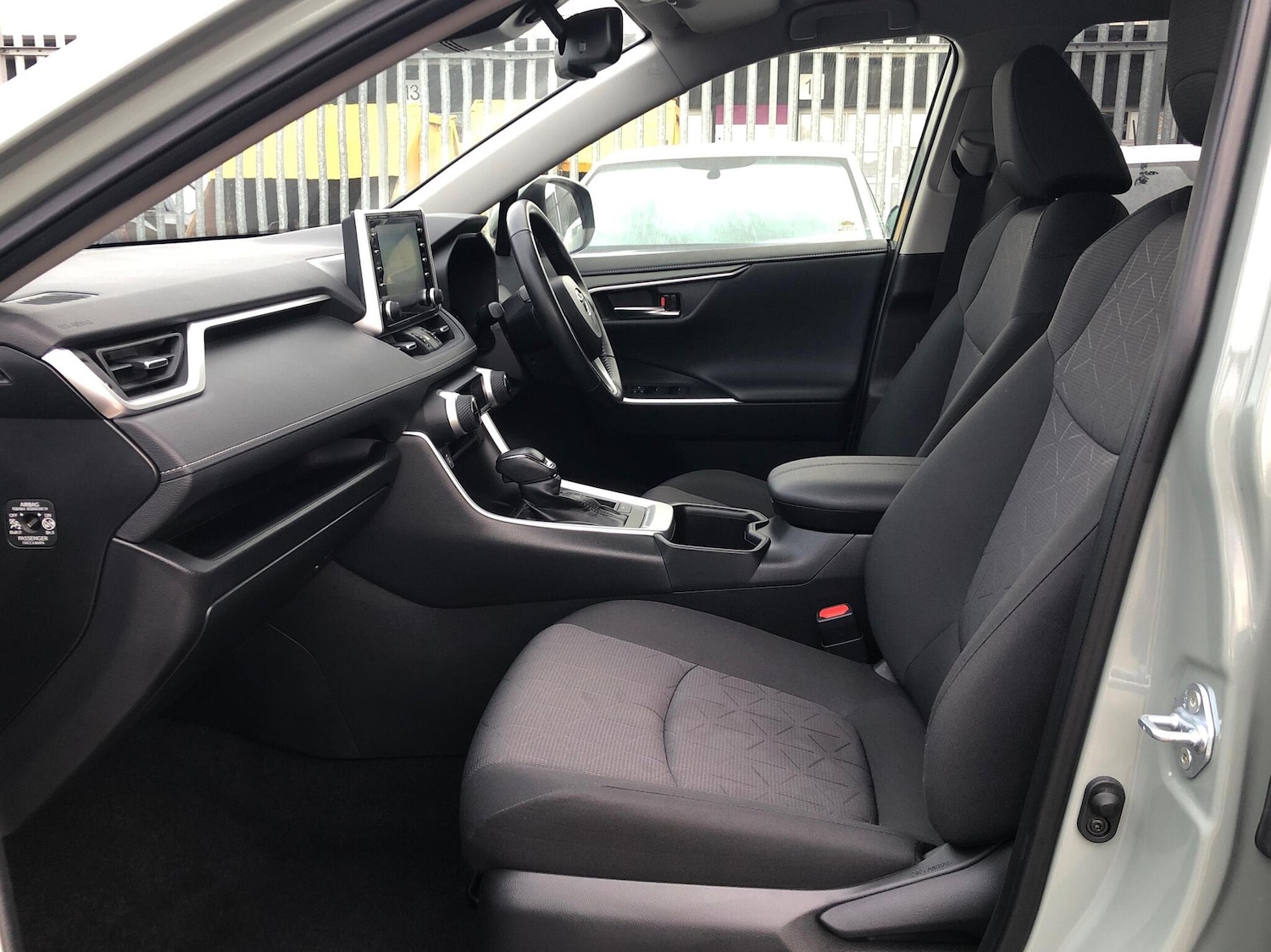 Used Toyota RAV4 2022 for sale - 76514399: Photo 10