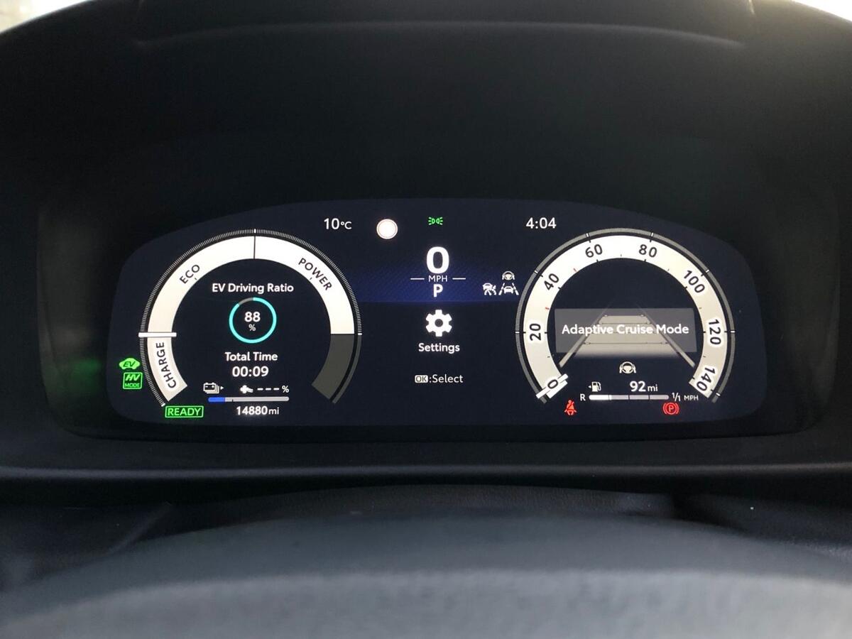 Used Toyota C-HR 2024 for sale - 76800492: Photo 8