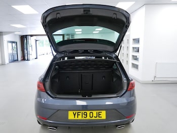 Used SEAT Leon 2019 for sale - 75585773: Photo